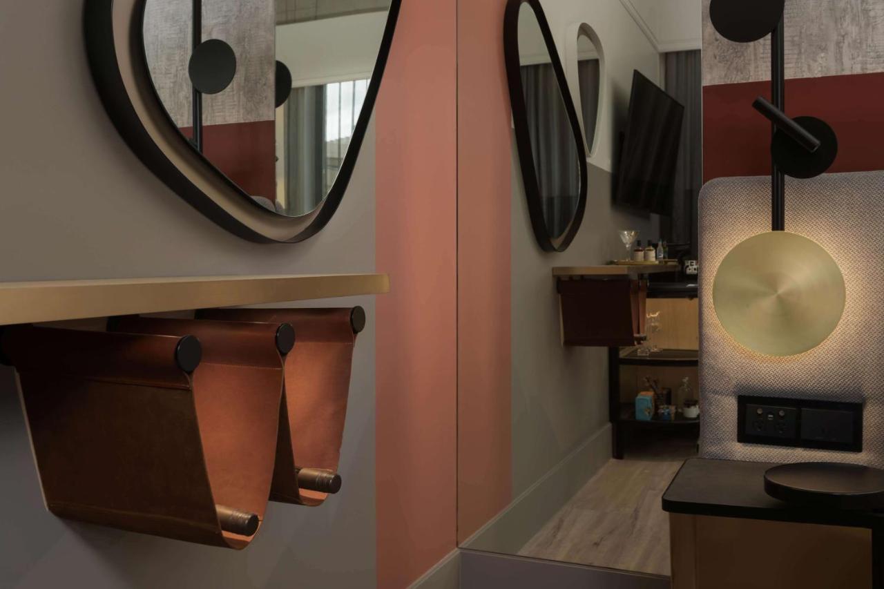 Hotel QT Auckland Exterior foto A 3D rendering of a bathroom