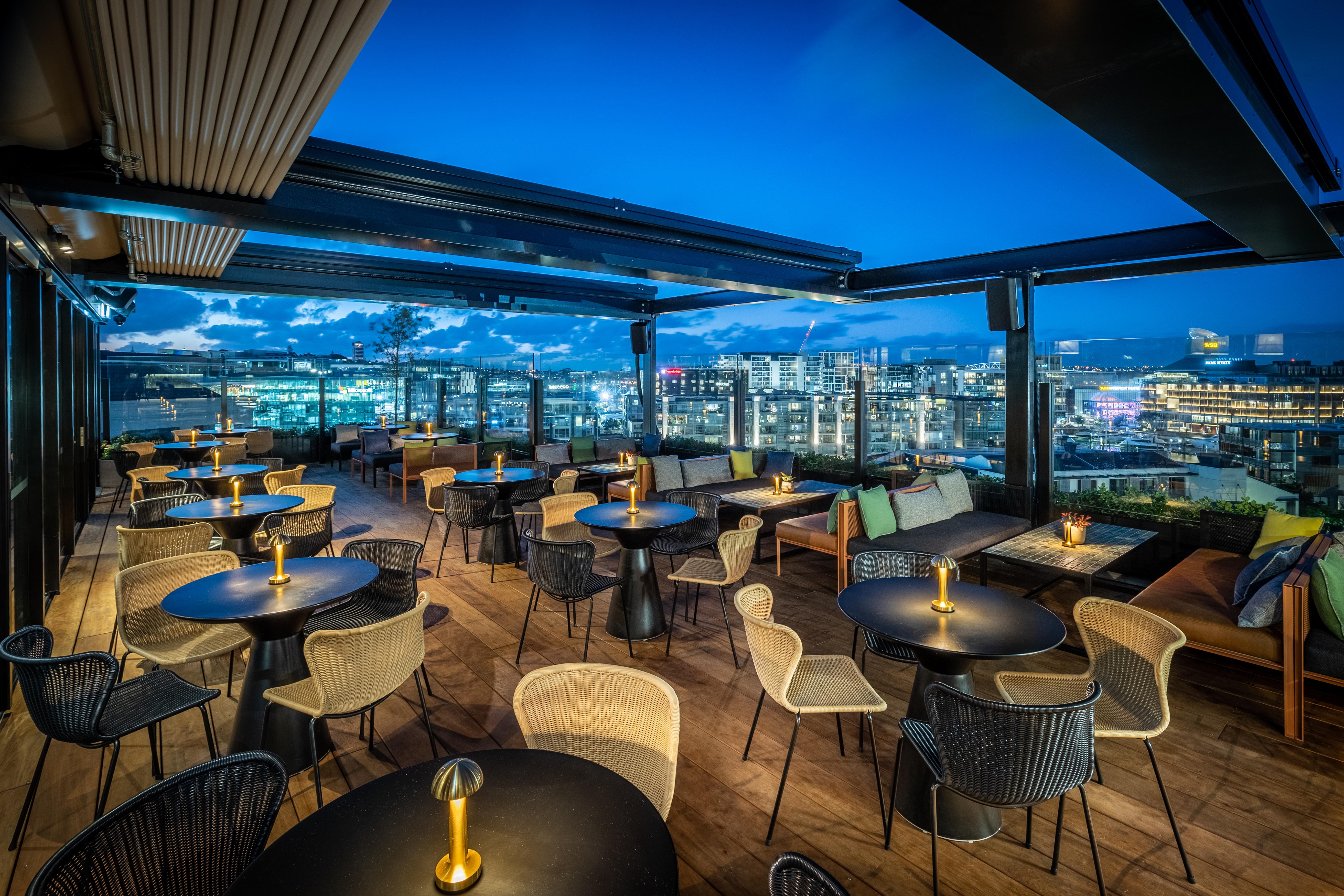 Hotel QT Auckland Exterior foto The Sky Bar